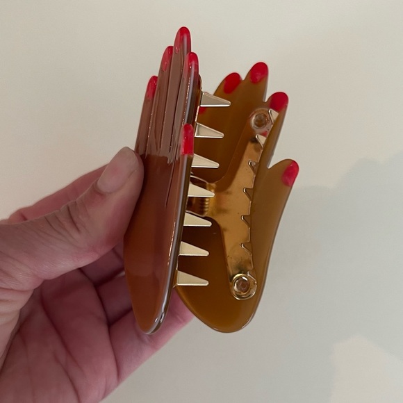 Praying Hand Hair Claw Clip (NEW) - Picture 3 of 4